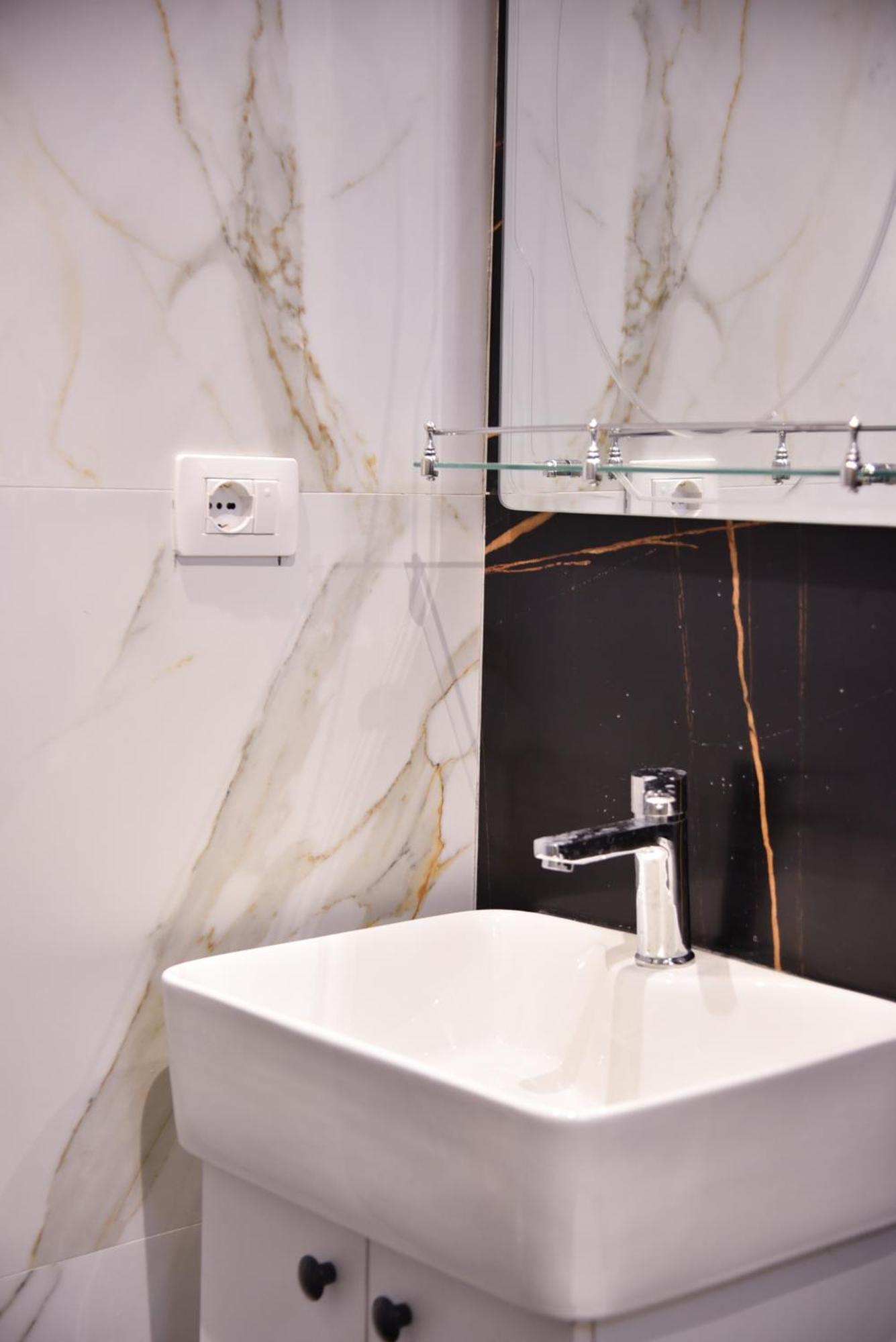 City Center Inn Shkoder Ngoại thất bức ảnh