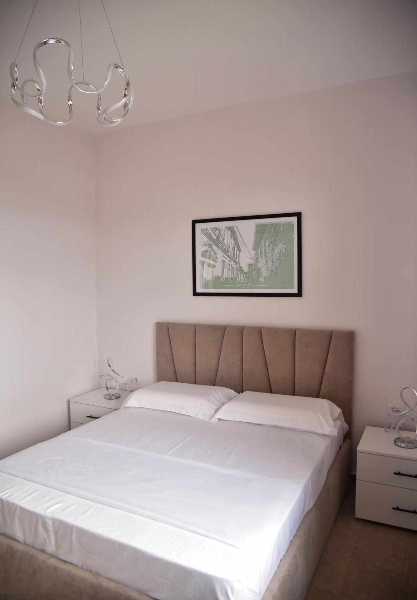 City Center Inn Shkoder Ngoại thất bức ảnh