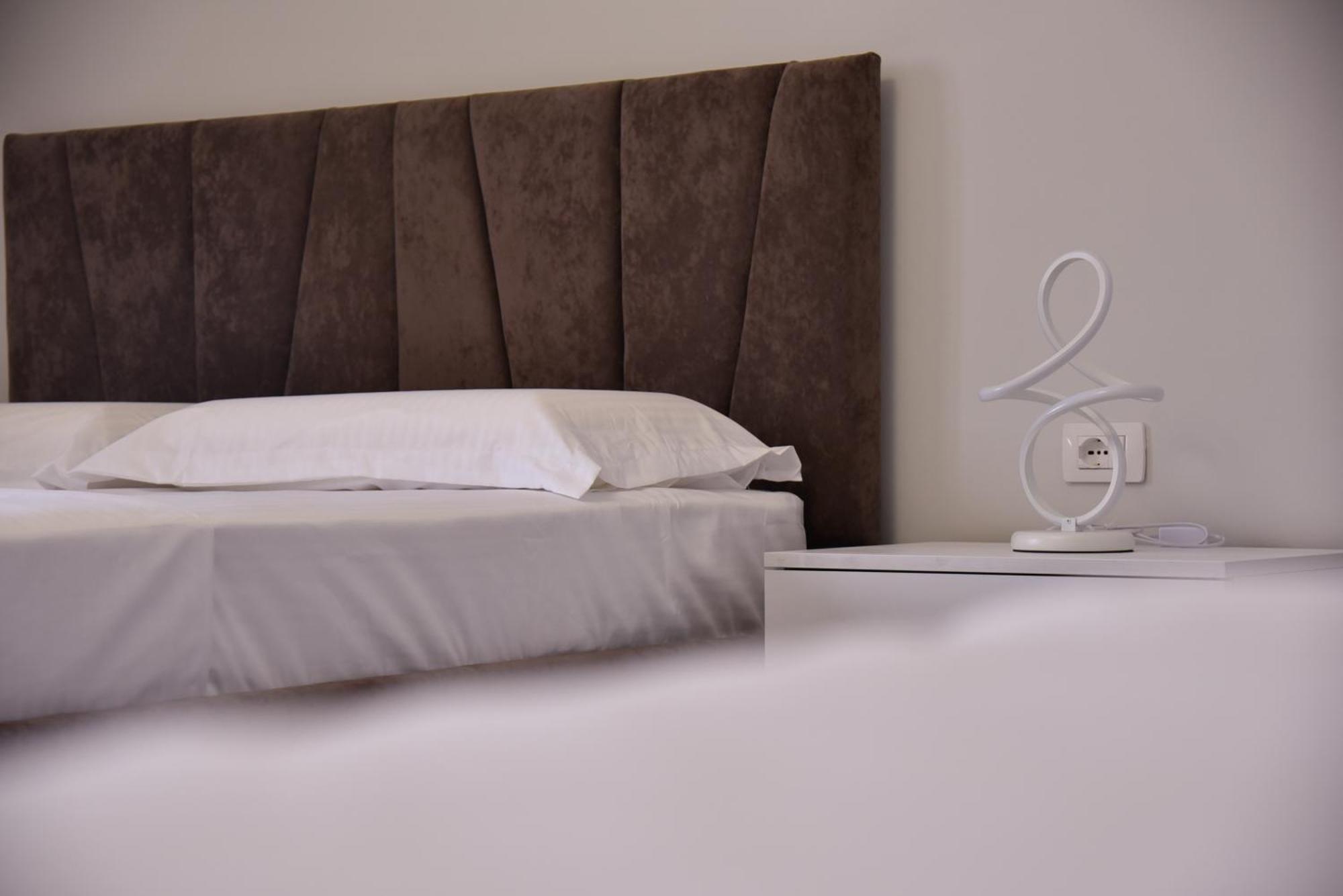 City Center Inn Shkoder Ngoại thất bức ảnh