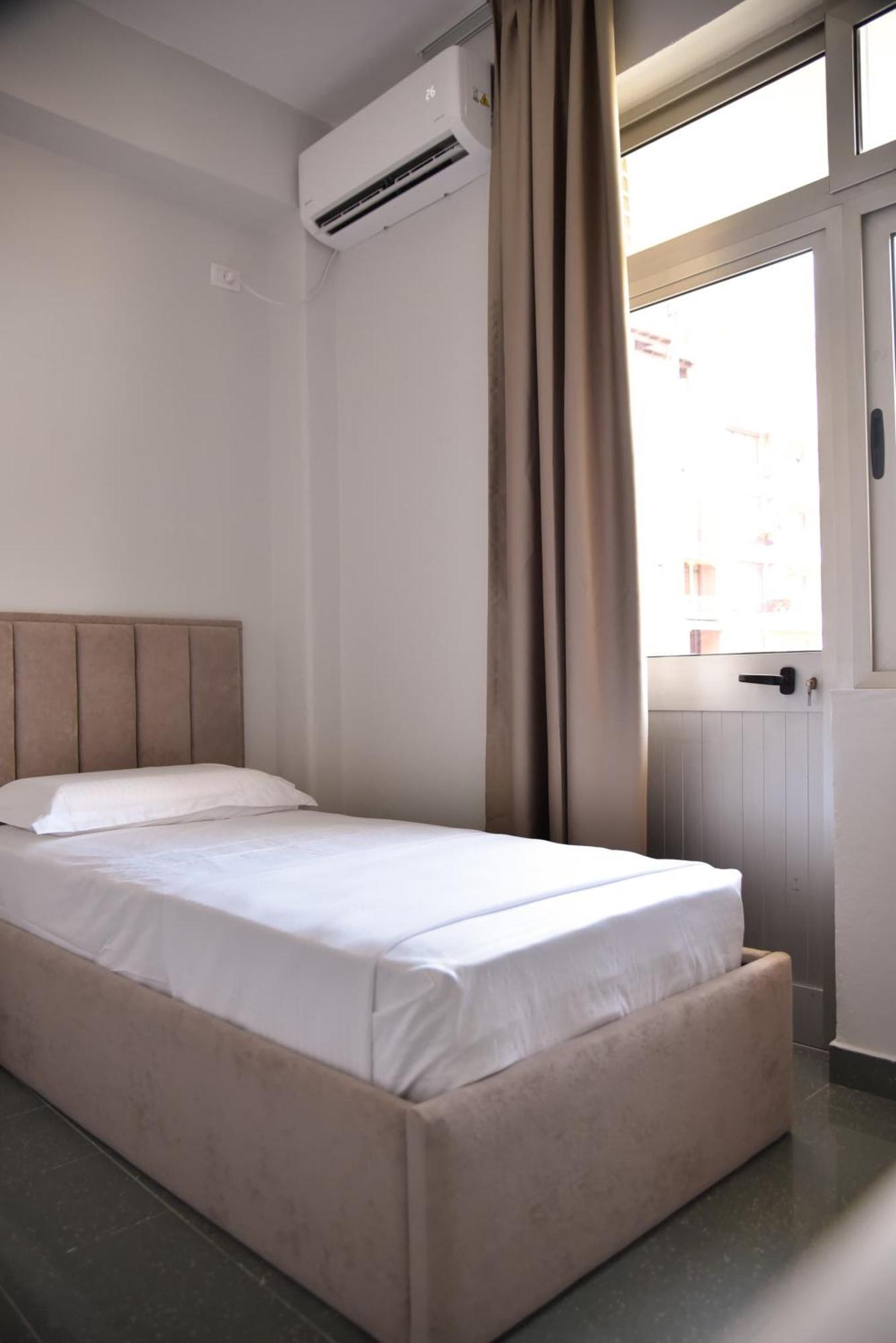 City Center Inn Shkoder Ngoại thất bức ảnh