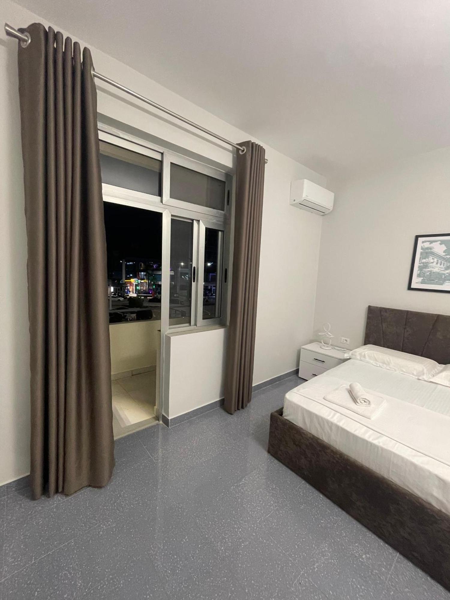 City Center Inn Shkoder Ngoại thất bức ảnh